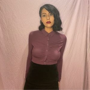Purple long sleeve collared top with snap buttons 💜